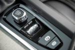 Volvo XC60 D4 Inscription 2017 года (UK)